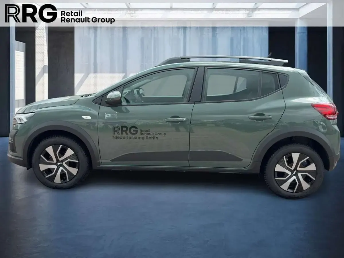 Neu Dacia Sandero Expression 91 PS (66 kW) 2026 Safarigrüngrau Limousine