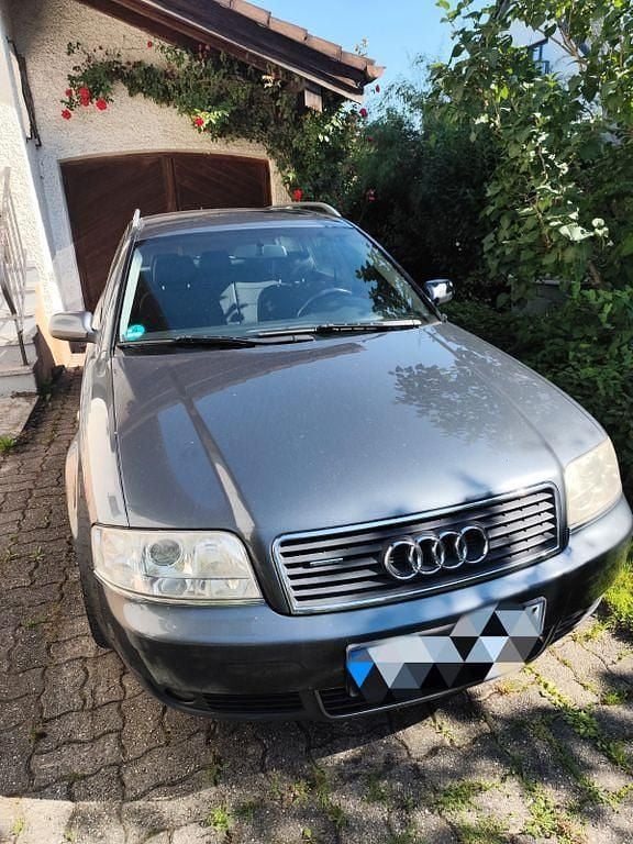 Grau Gebraucht 2002 Audi A6 Kombi | 1.500 € (Superpreis) - Bild 1/4