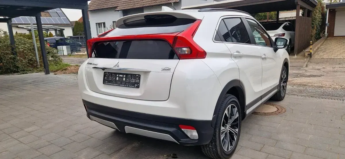 Gebraucht Mitsubishi Eclipse 163 PS (119 kW) 2020 Weiß Kleinwagen