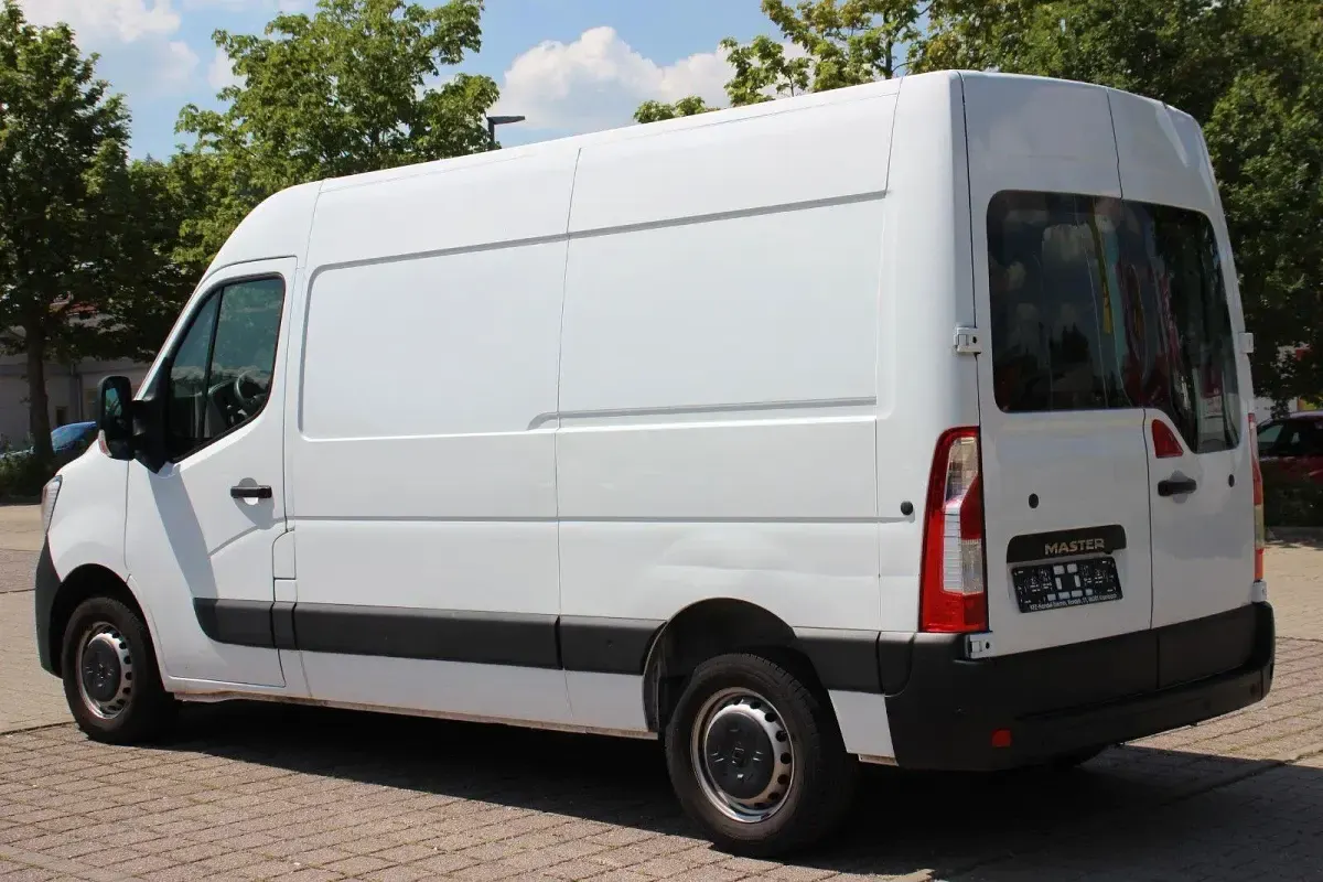 Gebraucht Renault Master 136 PS (100 kW) 2022 Weiß Van / Kleinbus
