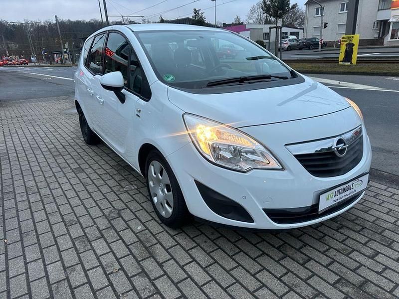 Gebraucht Opel Meriva Active 120 PS (88 kW) 2013 Weiß Van / Kleinbus