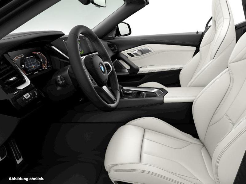 Gebraucht BMW Z4 M Sport 340 PS (250 kW) 2025 Black sapphire metallic Cabrio