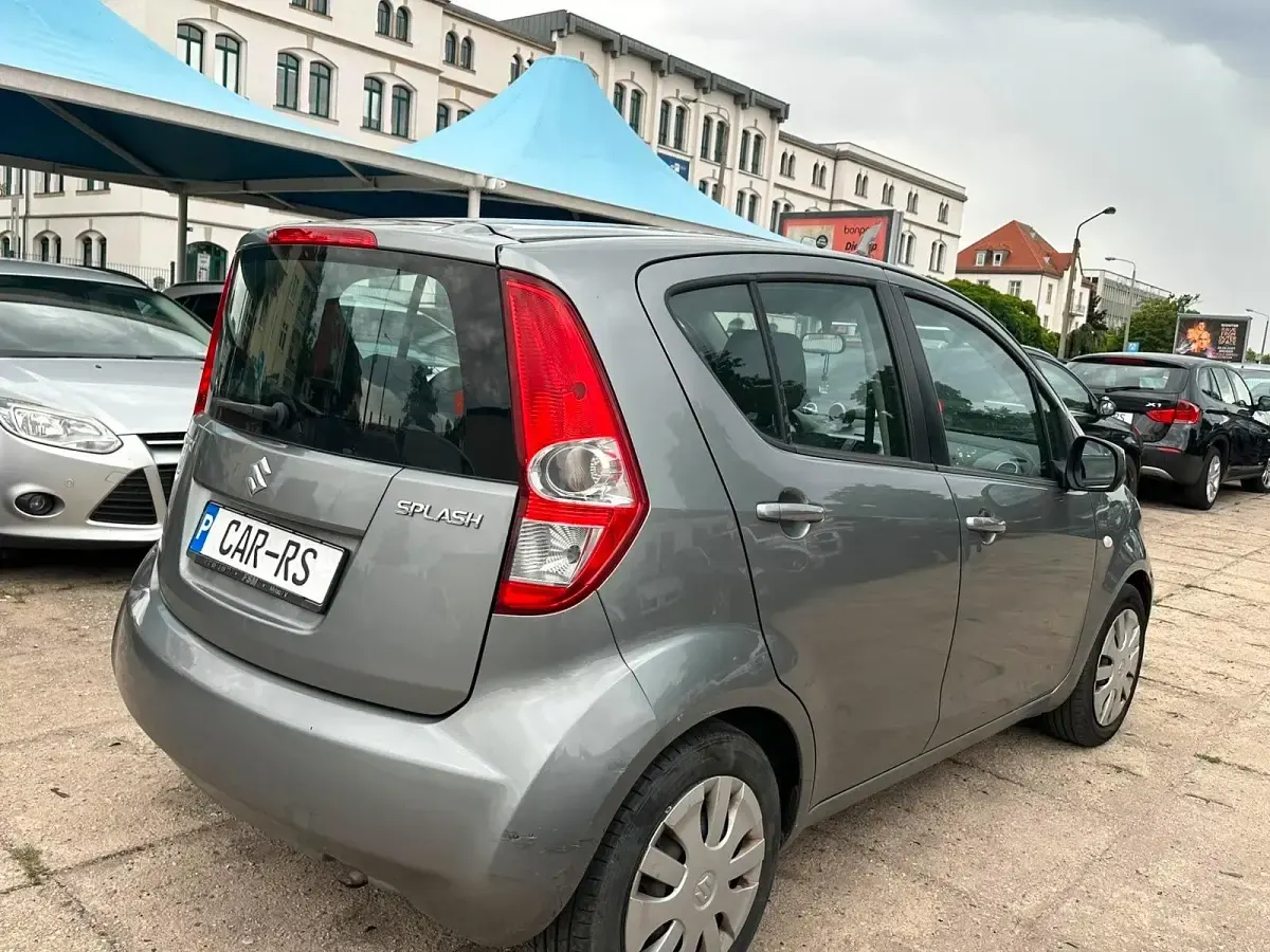 Gebraucht Suzuki Splash 65 PS (47 kW) 2009 Grau Kleinwagen