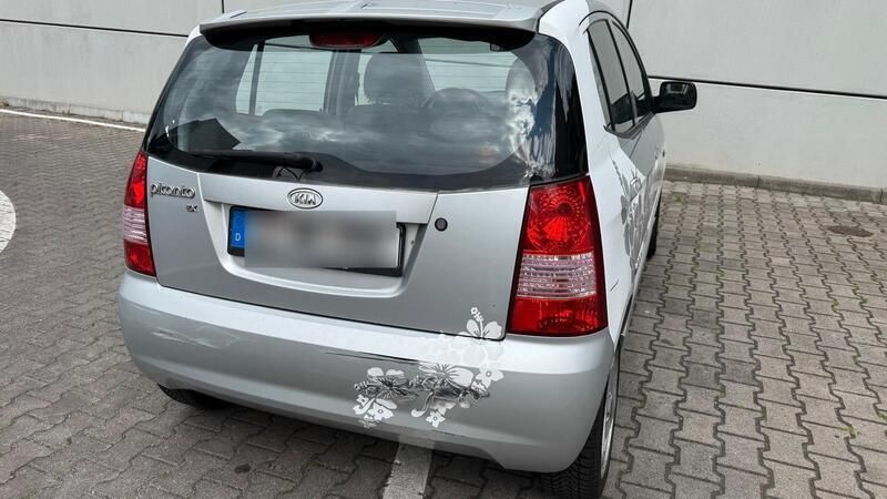 Silber Gebraucht 2007 Kia Picanto 2 Kleinwagen | 1.250 € - Bild 1/4