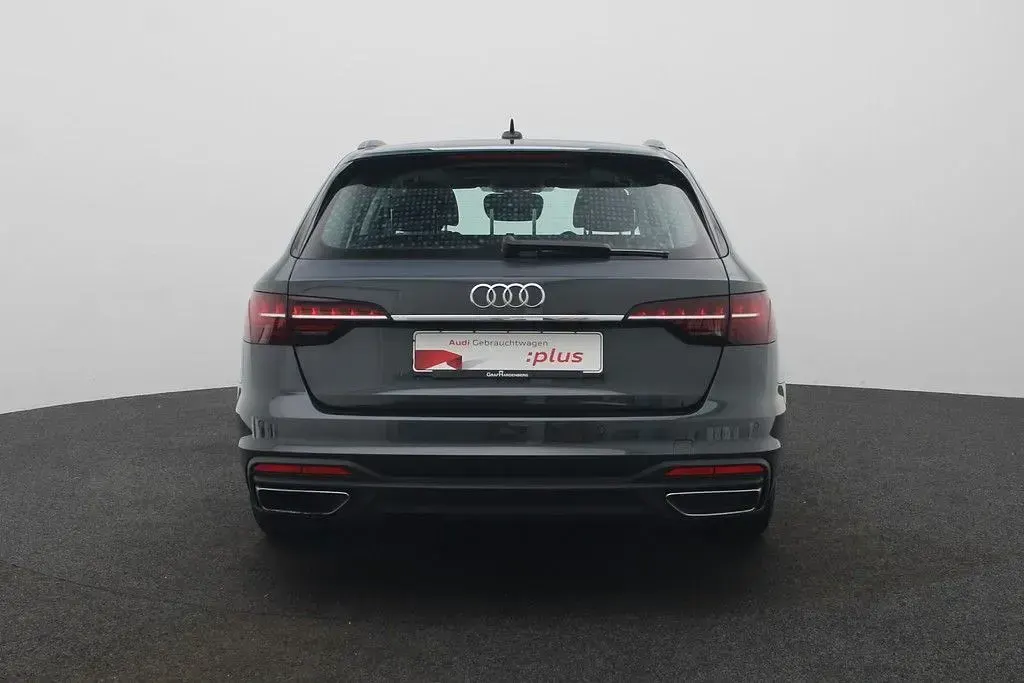 Gebraucht Audi A4 Sport 163 PS (119 kW) 2023 Manhattangrau metallic Kombi