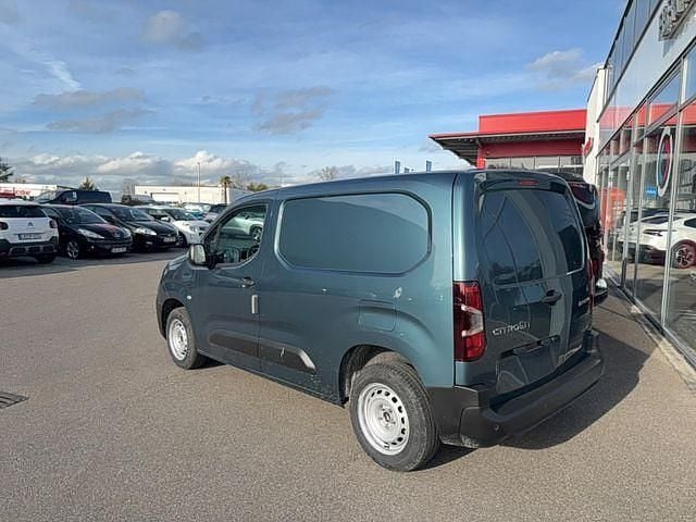 Neu Citroën Berlingo PureTech 110 PS (80 kW) 2025 Blau (blau) Van / Kleinbus