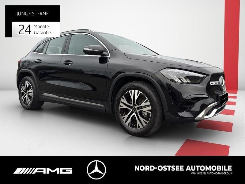 Gebraucht Mercedes GLA200 Progressive 163 PS (119 kW) 2025 Metalliclack kosmosschwarz SUV