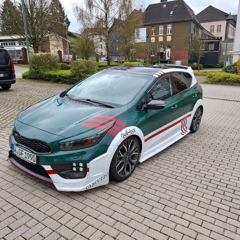 Gebraucht Kia Ceed GT-Track 204 PS (150 kW) 2014 Weiß Kleinwagen