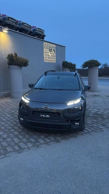 Gebraucht Citroën C4 Cactus Feel 99 PS (72 kW) 2015 Grau Kleinwagen