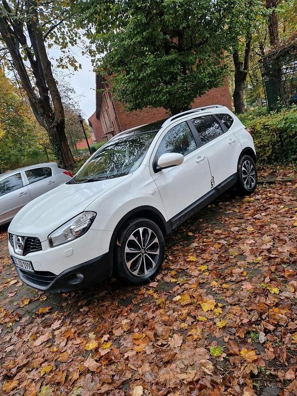 Gebraucht Nissan Qashqai +2 141 PS (103 kW) 2010 Weiß SUV
