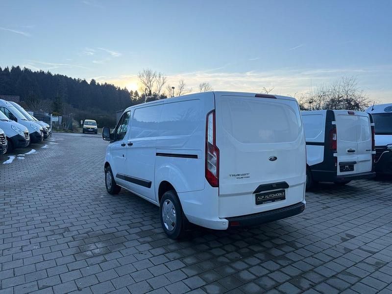 Gebraucht Ford Transit Custom 131 PS (96 kW) 2020 Weiß Van / Kleinbus
