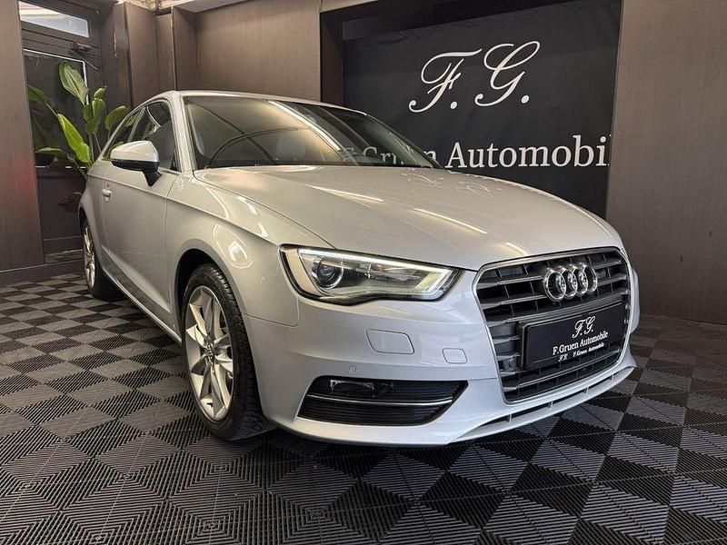 Gebraucht Audi A3 Ambiente 122 PS (89 kW) 2013 Silber Coupé