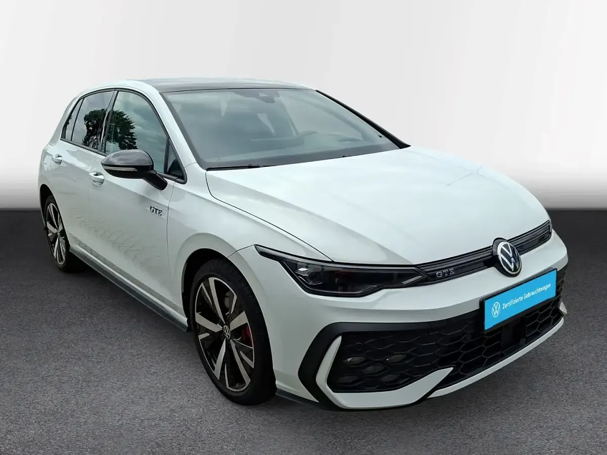 Gebraucht VW Golf VIII GTE 272 PS (200 kW) 2025 Weiß Limousine