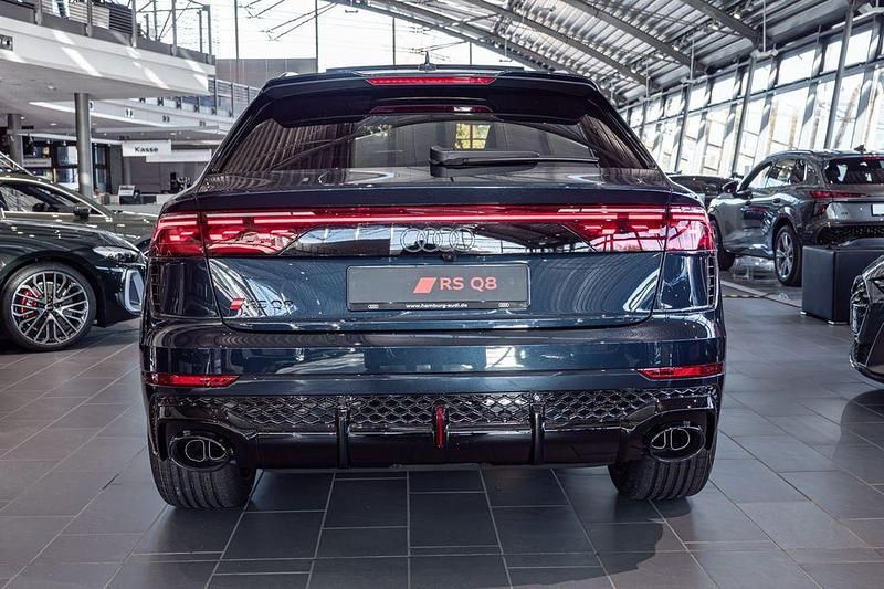 Neu Audi RS Q8 Performance 640 PS (470 kW) 2025 Blau SUV