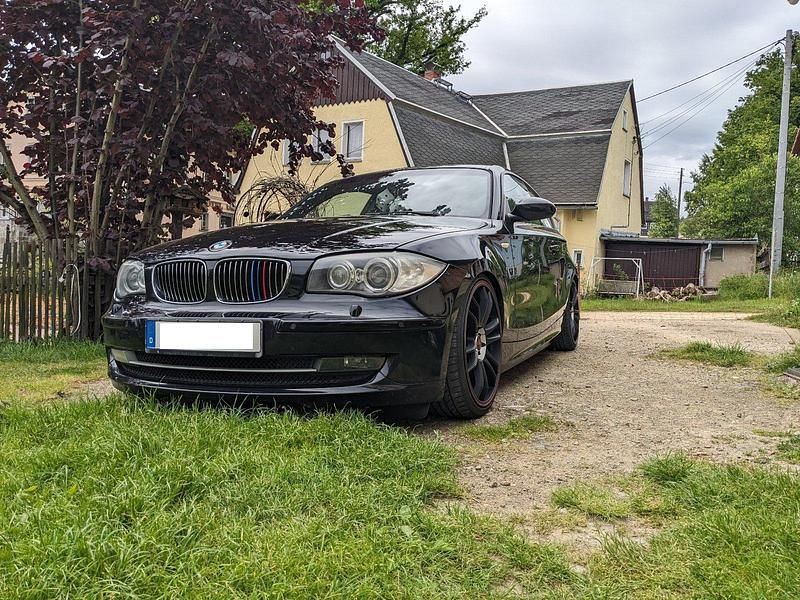 Schwarz Gebraucht 2008 BMW 120 Kleinwagen | 3.500 € (Guter Preis) - Bild 1/4