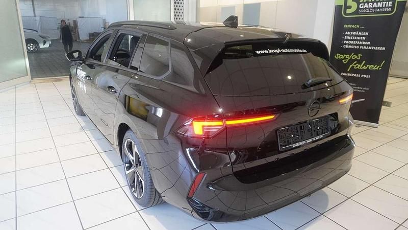 Gebraucht Opel Astra 131 PS (96 kW) 2025 Schwarz Kombi