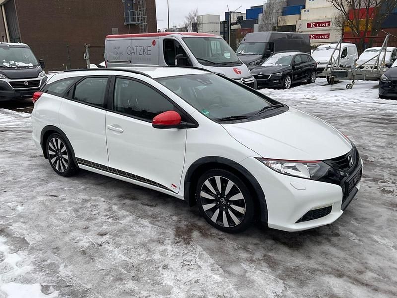Gebraucht Honda Civic Sport 141 PS (103 kW) 2015 Weiß Kombi