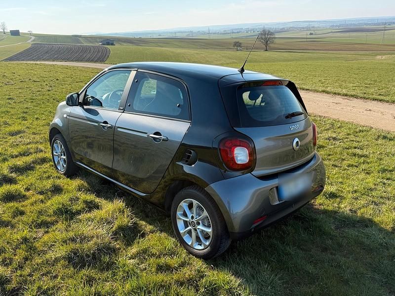 Gebraucht Smart ForFour 70 PS (51 kW) 2016 Grau Kleinwagen