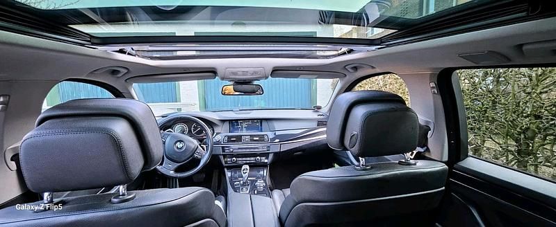 Gebraucht BMW 525 218 PS (160 kW) 2012 Blau Kombi