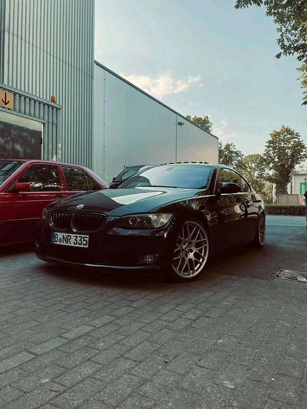 Schwarz Gebraucht 2007 BMW 335 Performance Coupé | 13.500 € (Fairer Preis) - Bild 1/4