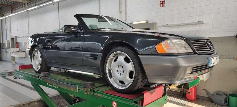 Gebraucht Mercedes SL300 Elegance 190 PS (139 kW) 1992 Grau Cabrio