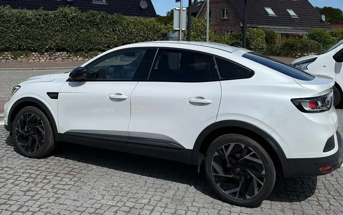 Gebraucht Renault Arkana Esprit Alpine 160 PS (117 kW) 2024 Weiß SUV