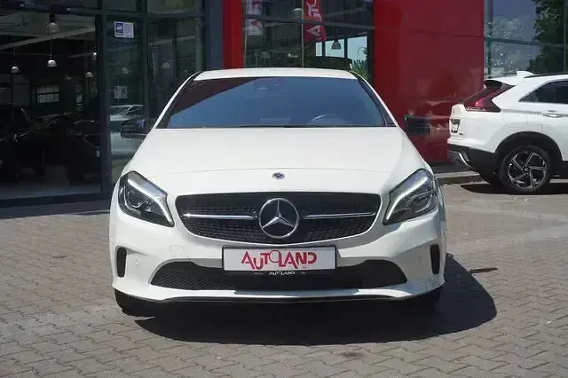Gebraucht Mercedes A220 Urban 184 PS (135 kW) 2017 Weiß Limousine