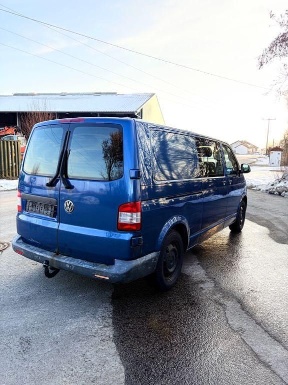 Gebraucht VW Caravelle 140 PS (102 kW) 2010 Blau Van / Kleinbus