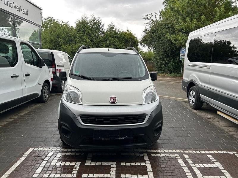 Weiß Gebraucht 2020 Fiat Fiorino Van / Kleinbus | 8.490 € (Guter Preis) - Bild 1/4