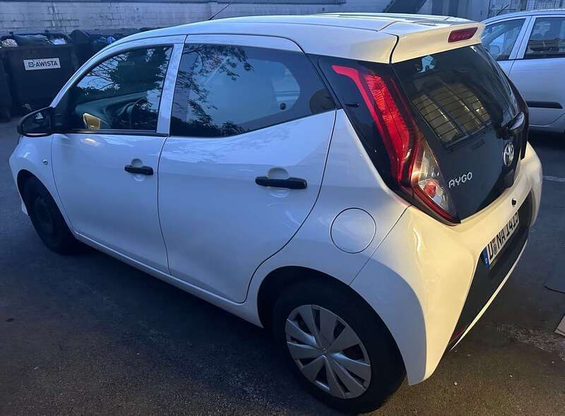 Gebraucht 2020 Toyota Aygo X-play Kleinwagen | 5.800 € (Guter Preis) - Bild 1/4