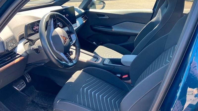 Usata Cupra Born 169 kW (231 CV) 2024 Blu Utilitaria