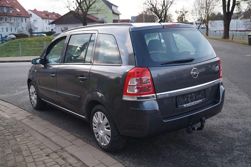 Gebraucht Opel Zafira Selection 116 PS (85 kW) 2009 Grau Van / Kleinbus