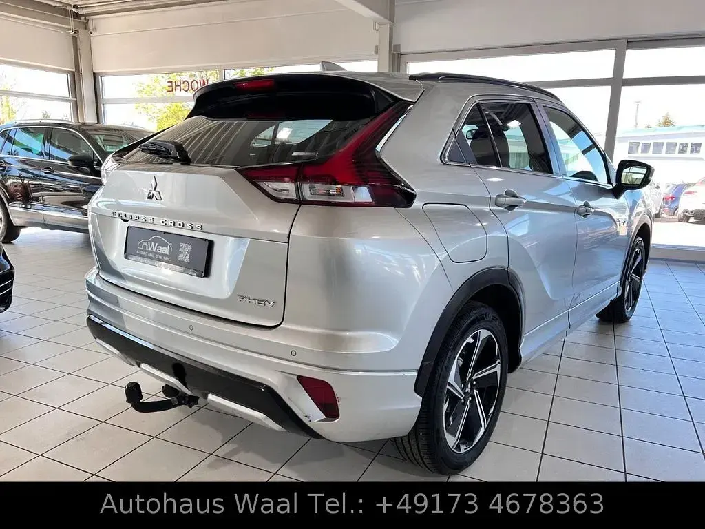 Gebraucht Mitsubishi Eclipse Cross Plus 188 PS (138 kW) 2022 Silber SUV
