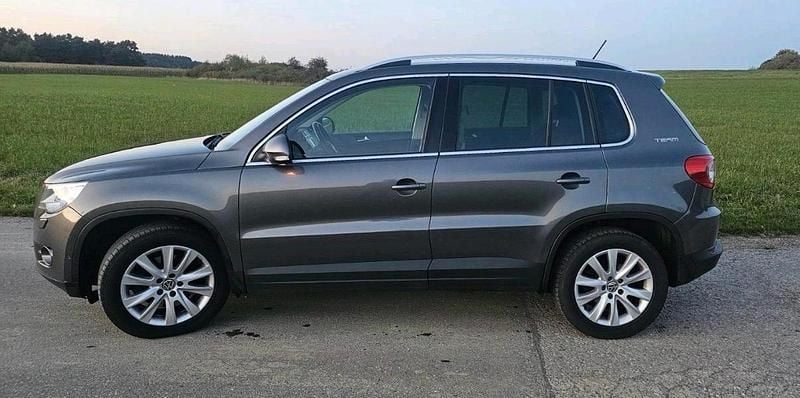Gebraucht VW Tiguan 150 PS (110 kW) 2010 Grau SUV