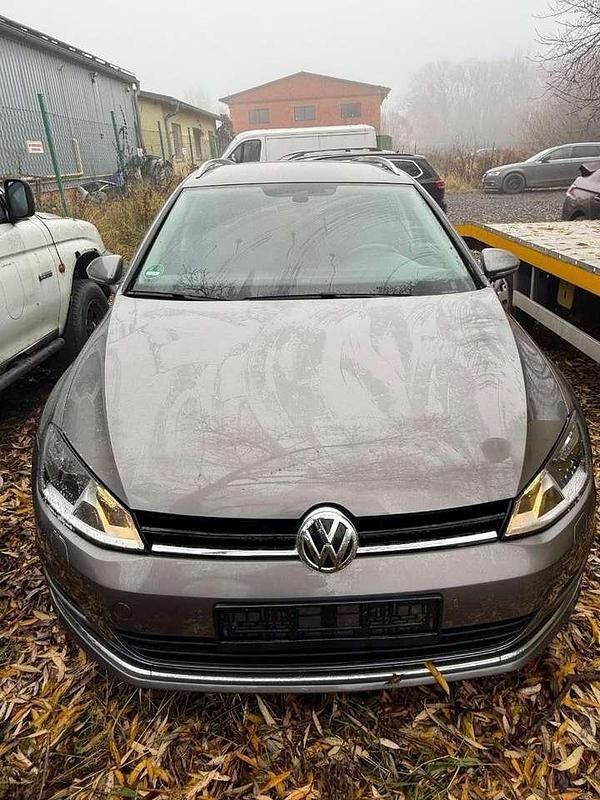 Gebraucht VW Golf VII Comfortline 116 PS (85 kW) 2015 Grau Kombi