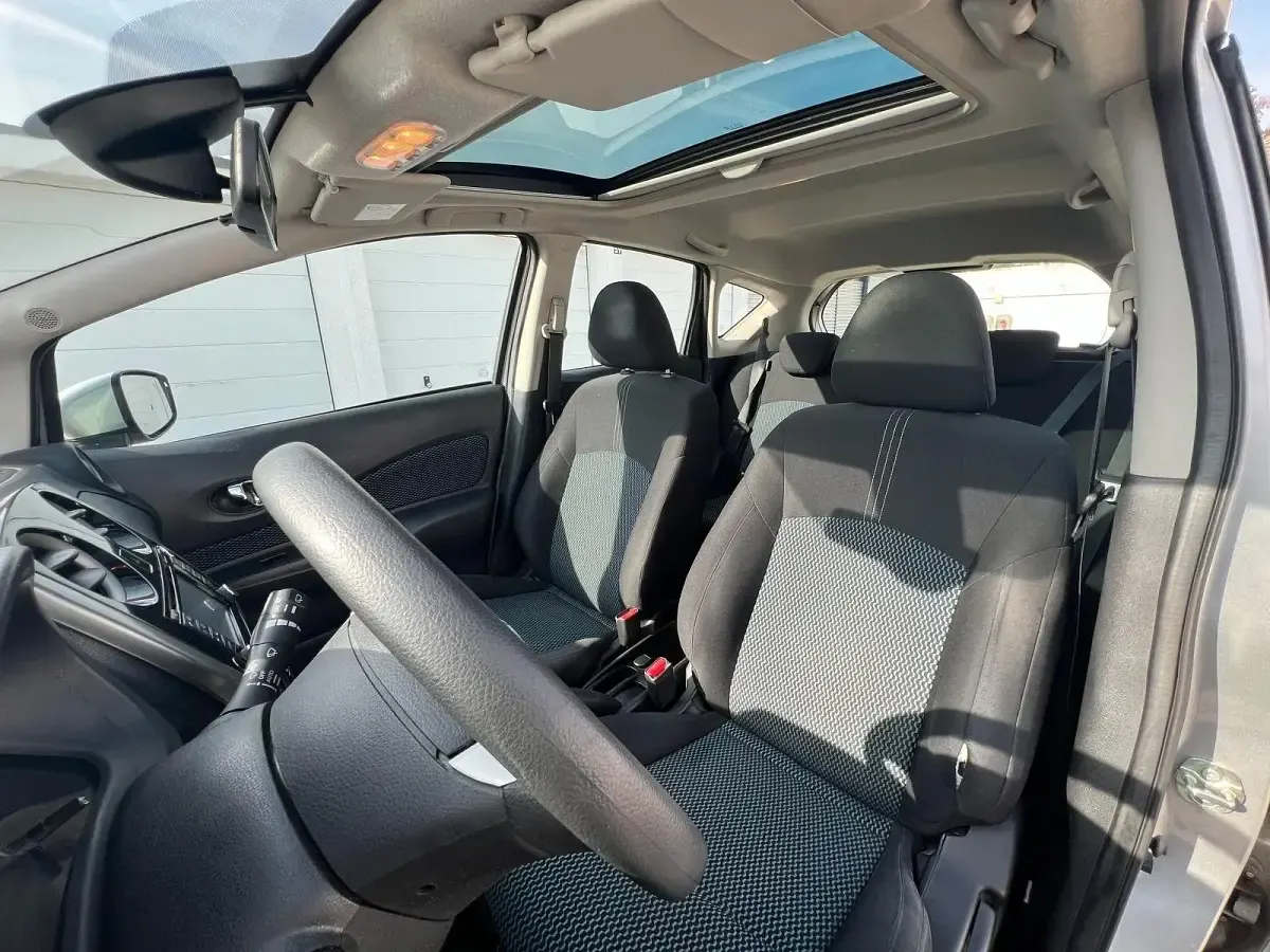 Usata Nissan Note Acenta 80 CV (58 kW) 2014 Argento Utilitaria