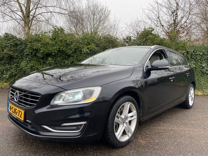 Other Gebraucht 2013 Volvo V60 Summum Kombi | 8.450 € (Fairer Preis) - Bild 1/4