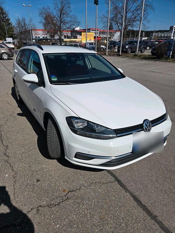 Gebraucht VW Golf VII 116 PS (85 kW) 2017 Weiß Kombi