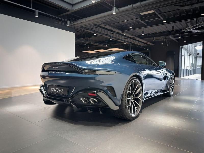 Neu Aston Martin Vantage 665 PS (489 kW) 2025 Blau Coupé