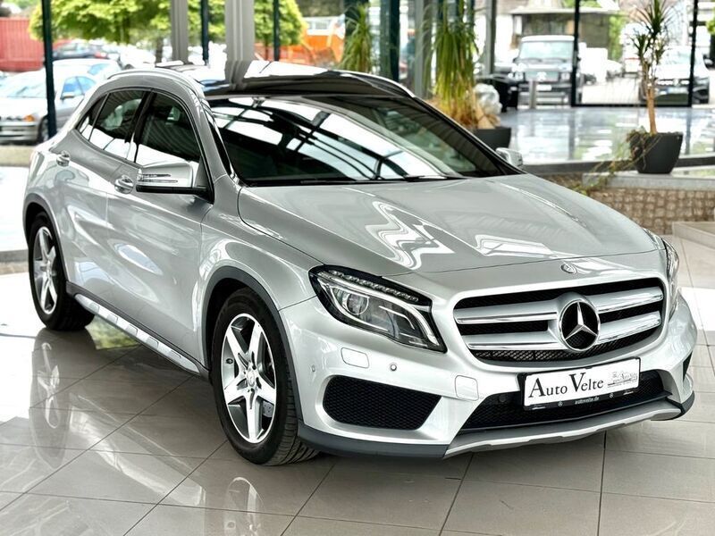 Silber Gebraucht 2014 Mercedes GLA220 AMG SUV | 17.900 € (Fairer Preis) - Bild 1/4