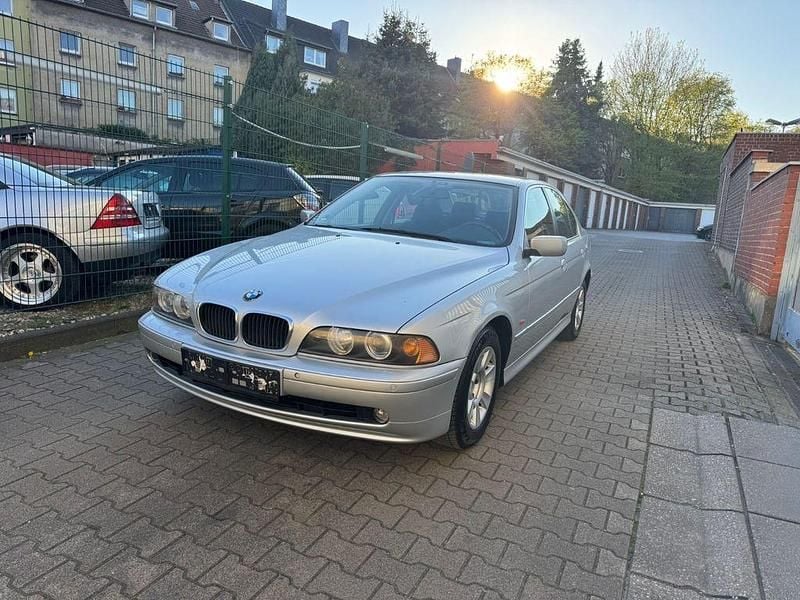 Second-hand BMW 520 170 CP (125 kW) 2000 Argintiu Berlinǎ