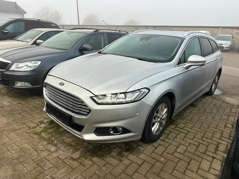 Silber Gebraucht 2016 Ford Mondeo Kombi | 5.500 € (Superpreis) - Bild 1/4