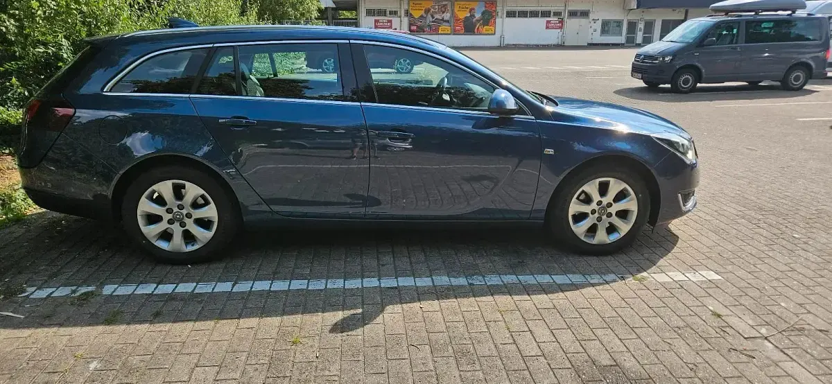 Gebraucht Opel Insignia 170 PS (125 kW) 2016 Blau Kombi