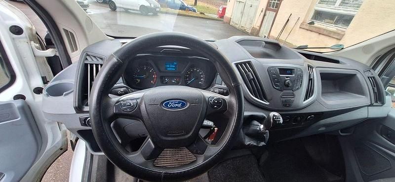 Usado Ford Transit 105 HP (77 kW) 2016 Branco Sedan