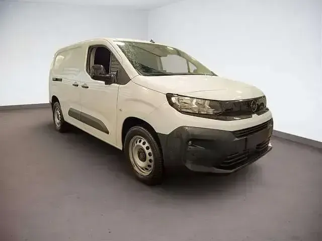 Gebraucht Opel Combo Edition 131 PS (96 kW) 2025 Weiß Van / Kleinbus
