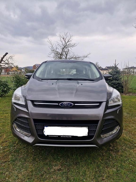 Gebraucht Ford Kuga Titanium 163 PS (119 kW) 2013 Grau SUV