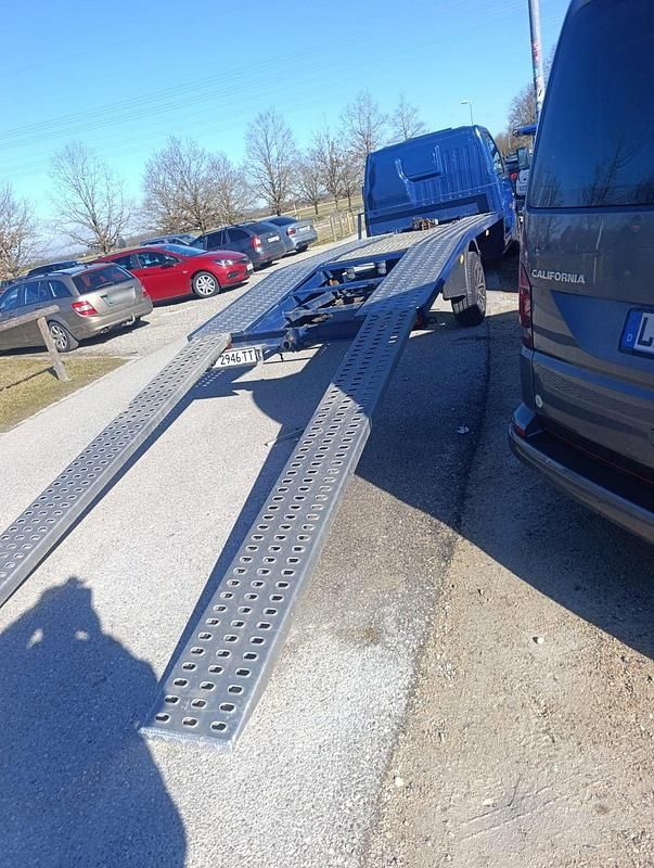 Gebraucht VW T5 131 PS (96 kW) 2007 Blau Van