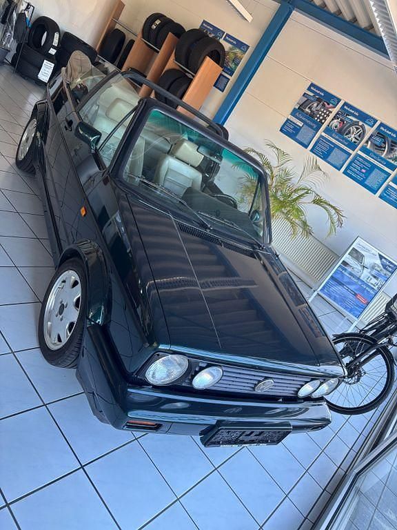 Grün Gebraucht 1992 VW Golf Cabriolet Classicline Cabrio | 12.497 € - Bild 1/4