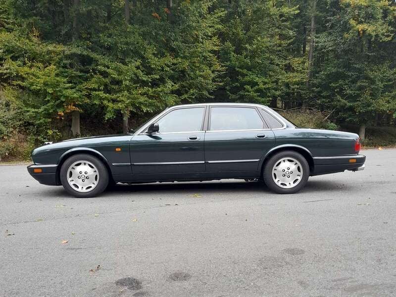 Grün Gebraucht 1996 Jaguar XJ6 Executive Limousine | 14.950 € - Bild 1/4