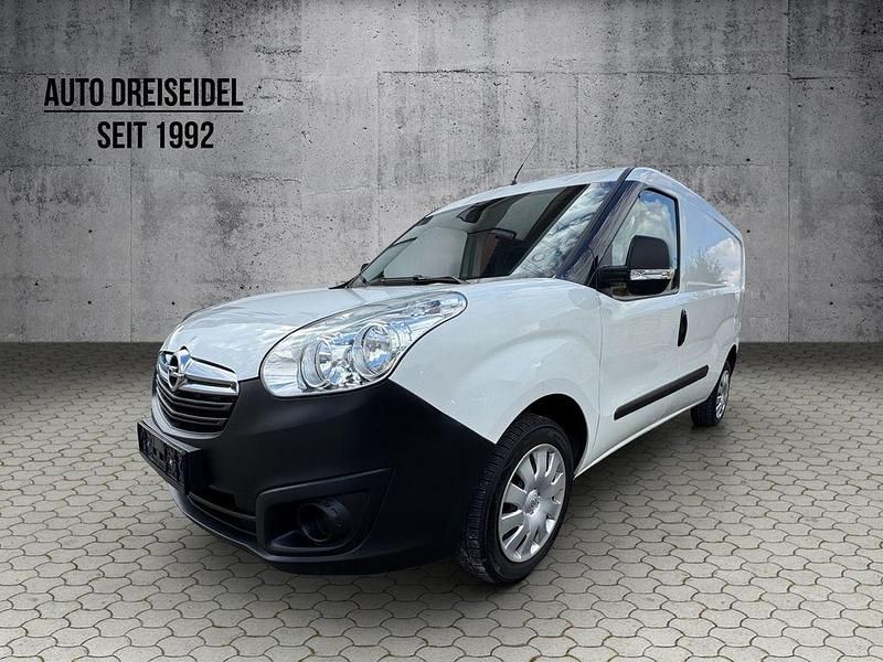 Weiß Gebraucht 2018 Opel Combo Van / Kleinbus | 6.999 € (Superpreis) - Bild 1/4